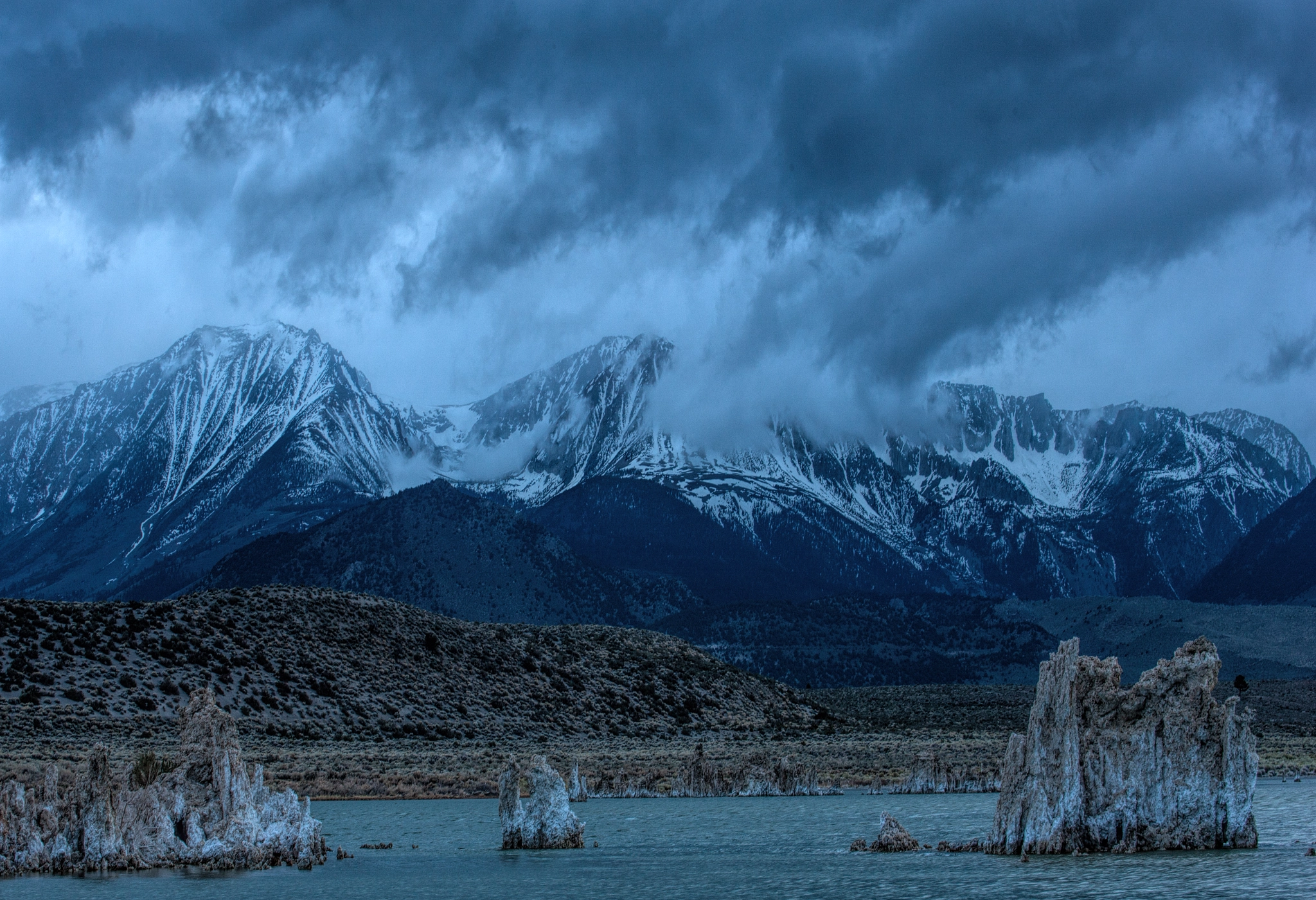 Canon EOS-1Ds Mark III sample photo. Lake mono greyness photography