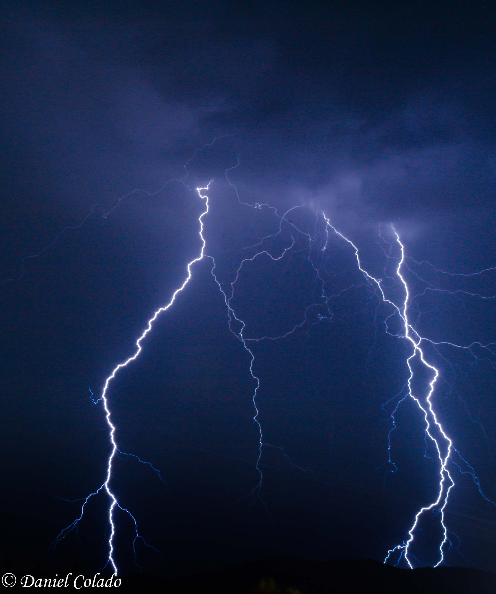 Canon EF-S 18-55mm f/3.5-5.6 USM sample photo. Storm photography