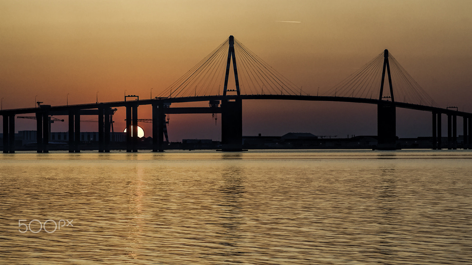 AF Zoom-Nikkor 28-105mm f/3.5-4.5D IF sample photo. Pont de st nazaire.jpg photography