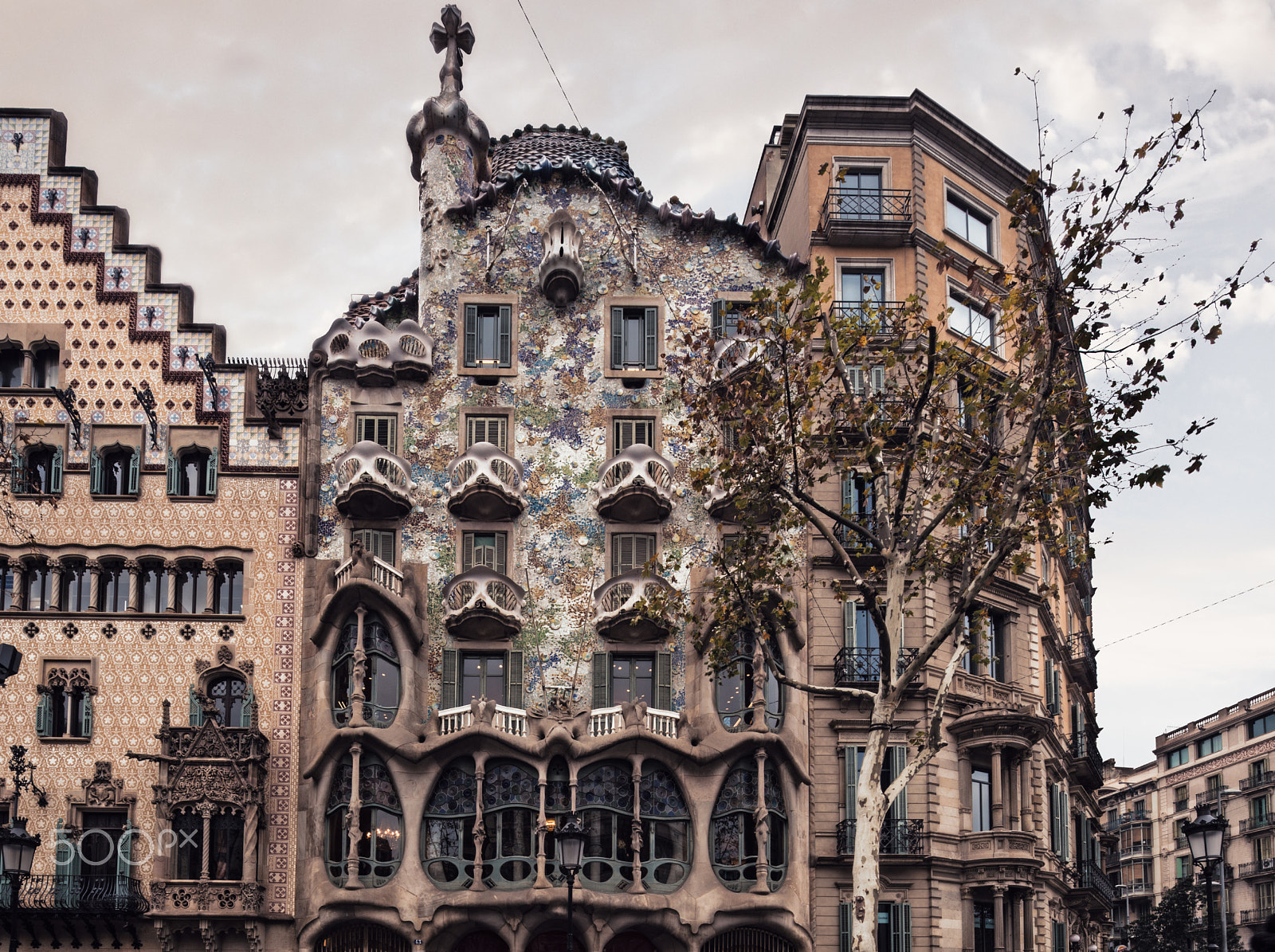 Canon TS-E 17mm F4L Tilt-Shift sample photo. Casa batllo i photography