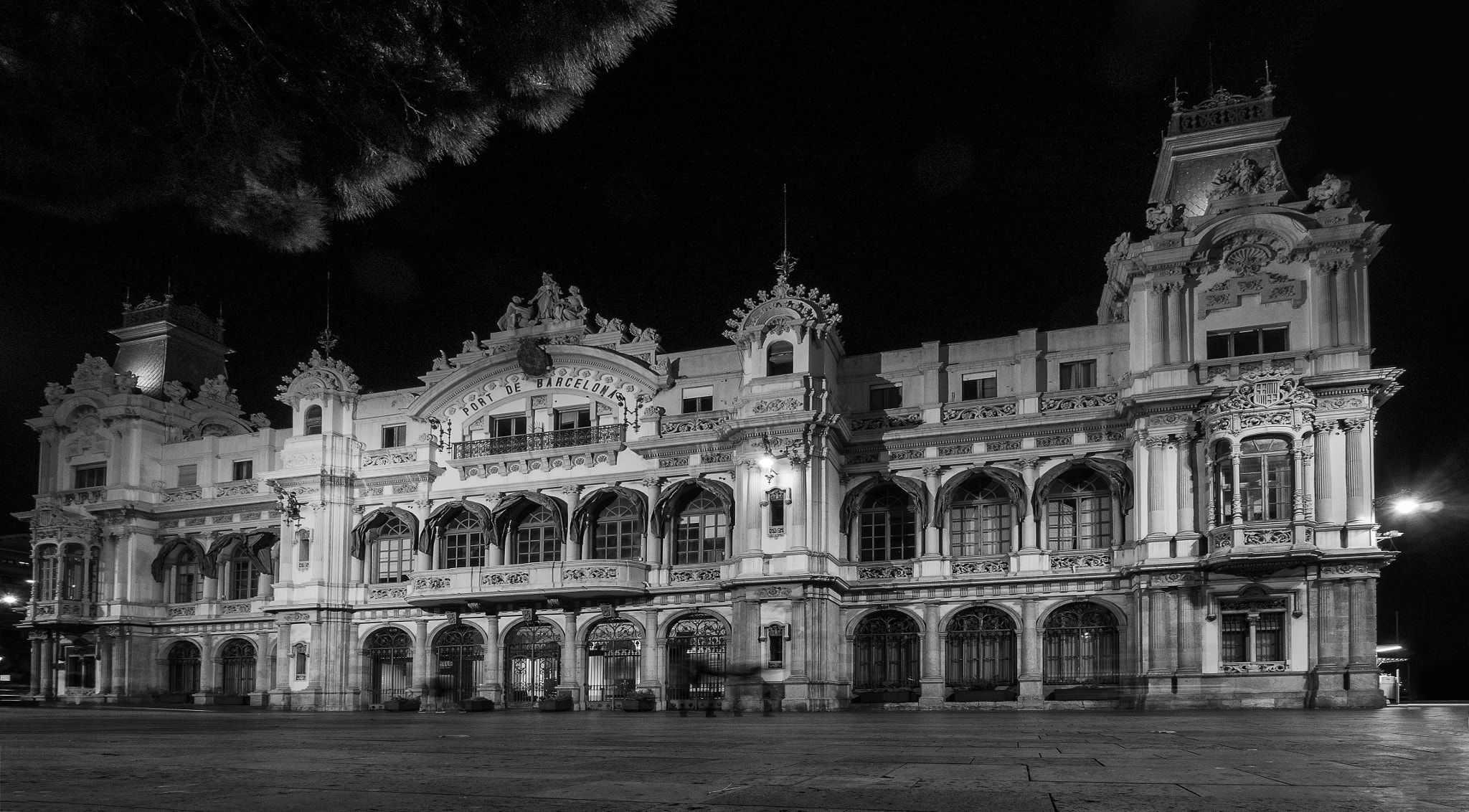 Panasonic Lumix DMC-G6 + OLYMPUS M.9-18mm F4.0-5.6 sample photo. Puerto de barcelona photography