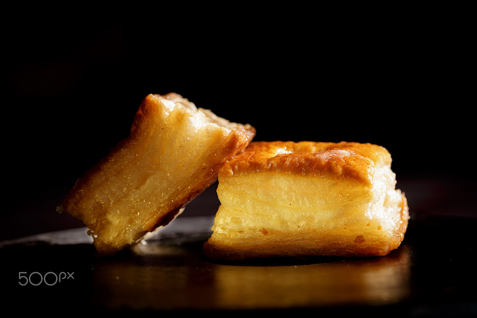 Canon EOS 6D + Canon EF 100mm F2.8 Macro USM sample photo. Delicious honey pastries photography