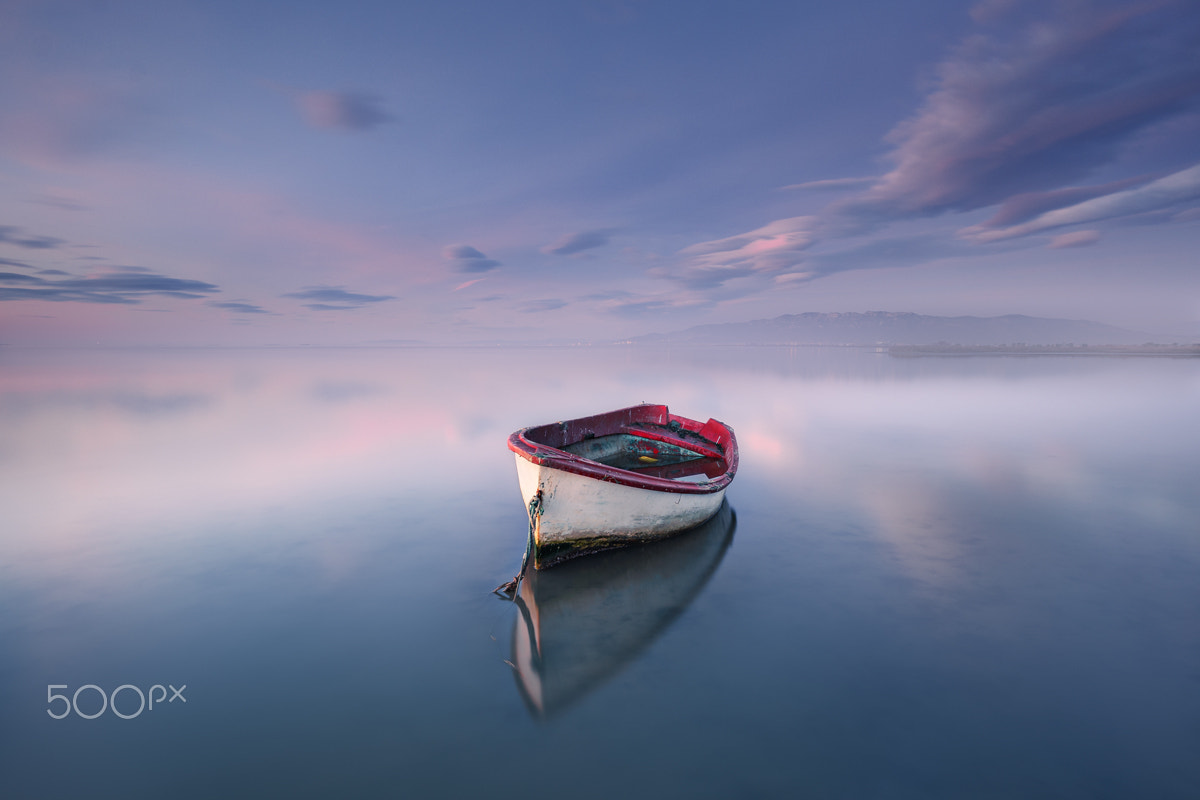 Sony a7R + ZEISS Touit 12mm F2.8 sample photo. Catalunya boat in the delta del ebre photography