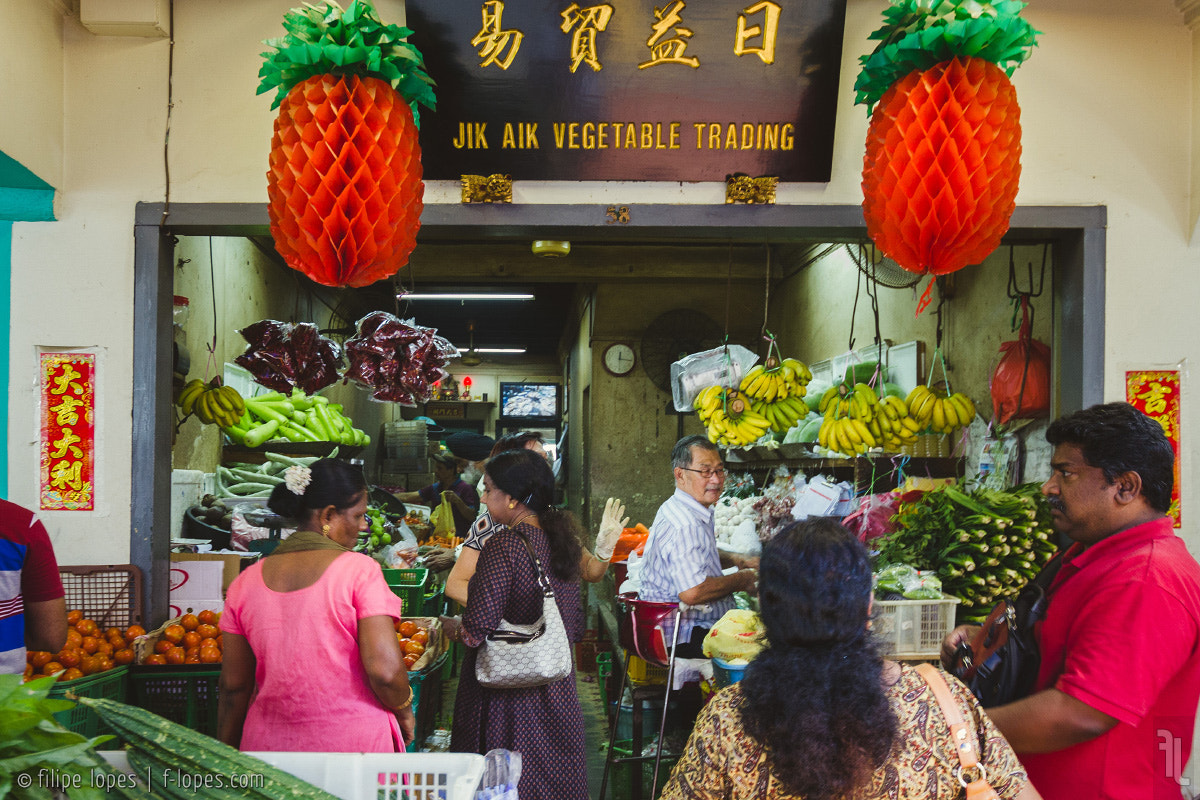 Sigma 10-20mm F3.5 EX DC HSM sample photo. Vegetables and fruits shop photography