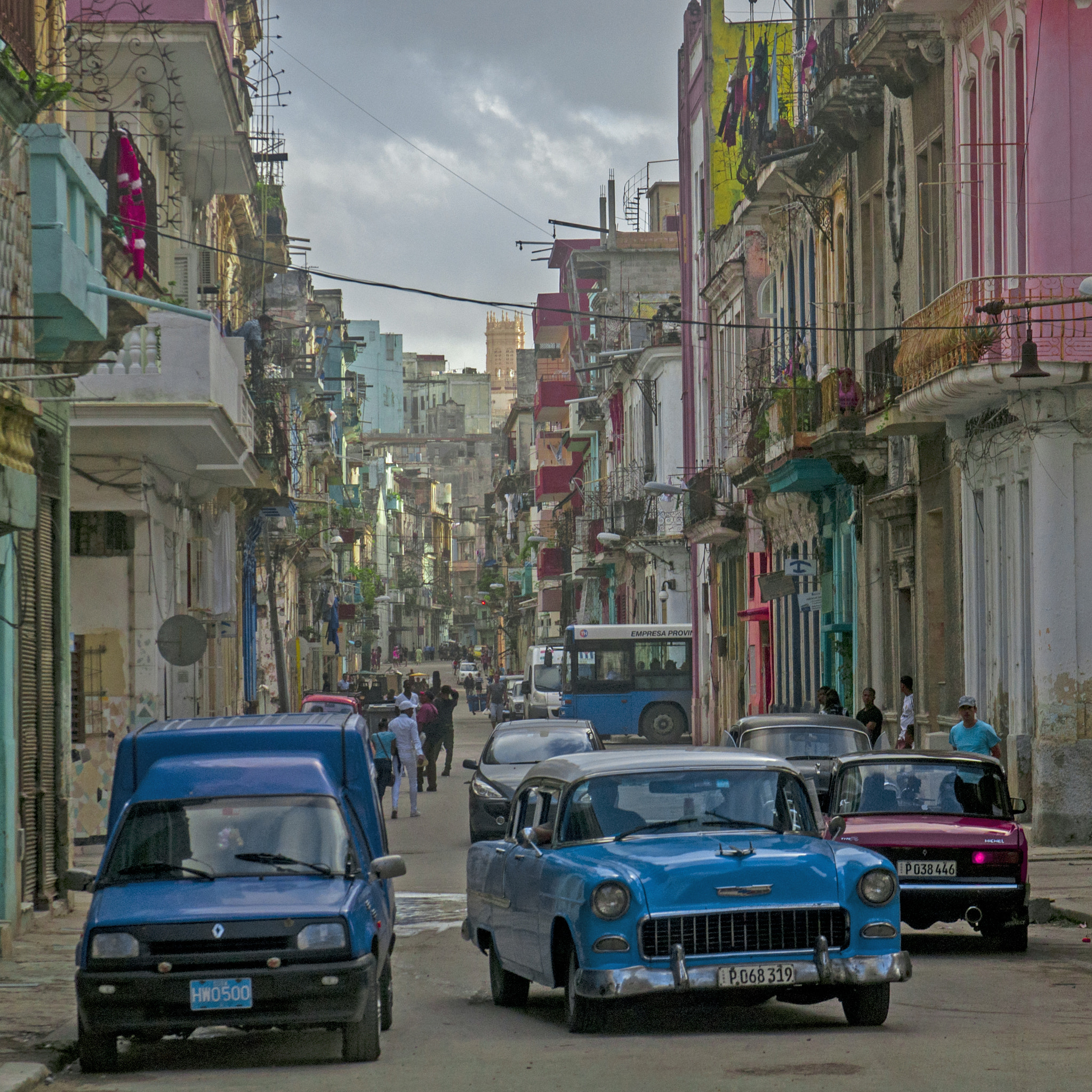 Nikon AF-S Nikkor 28-70mm F2.8 ED-IF sample photo. Havana, cuba photography