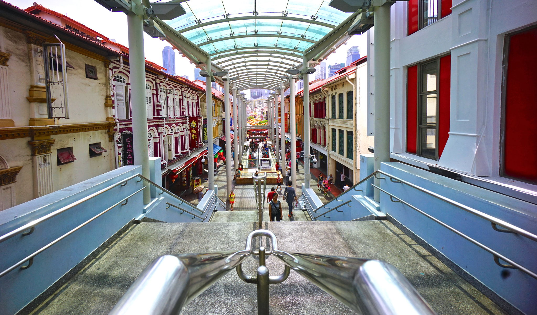 Sony a7R + Sony E 10-18mm F4 OSS sample photo. Chinatown walk photography