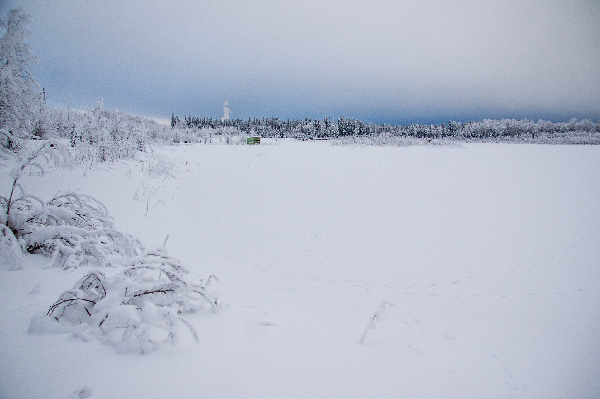 Sony Alpha DSLR-A550 + Sony DT 16-105mm F3.5-5.6 sample photo. Alaska snow landscapes photography
