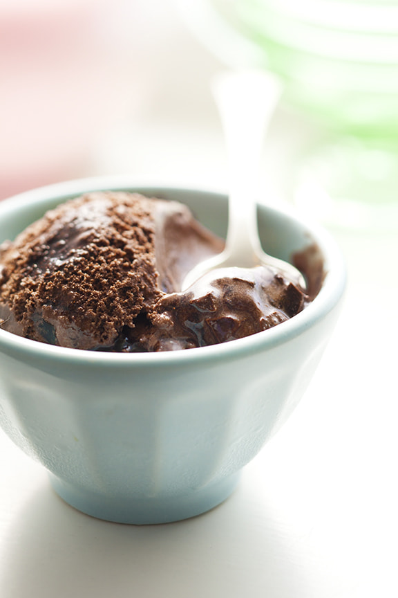 Canon TS-E 90mm F2.8 Tilt-Shift sample photo. Chocolate gelato photography