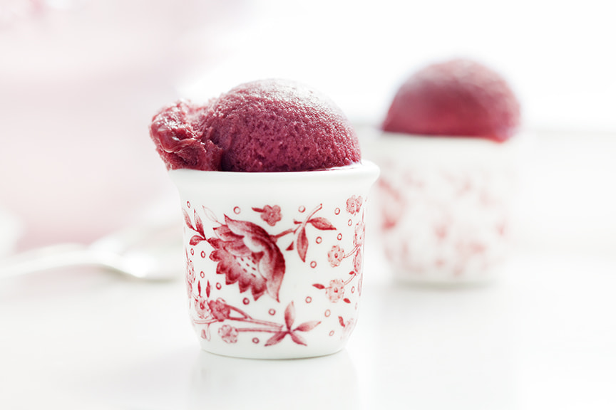 Canon TS-E 90mm F2.8 Tilt-Shift sample photo. Raspberry gelato photography
