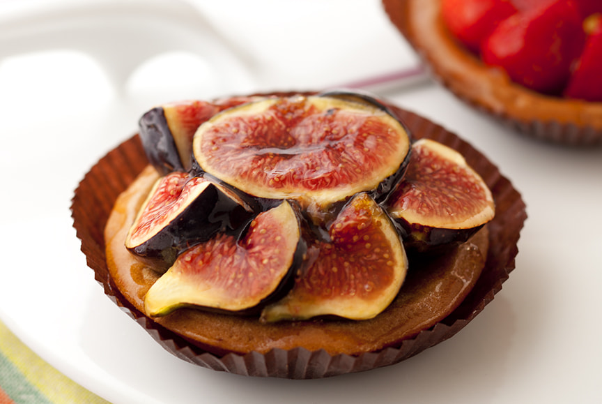 Canon TS-E 90mm F2.8 Tilt-Shift sample photo. Fig tart from nice, france photography
