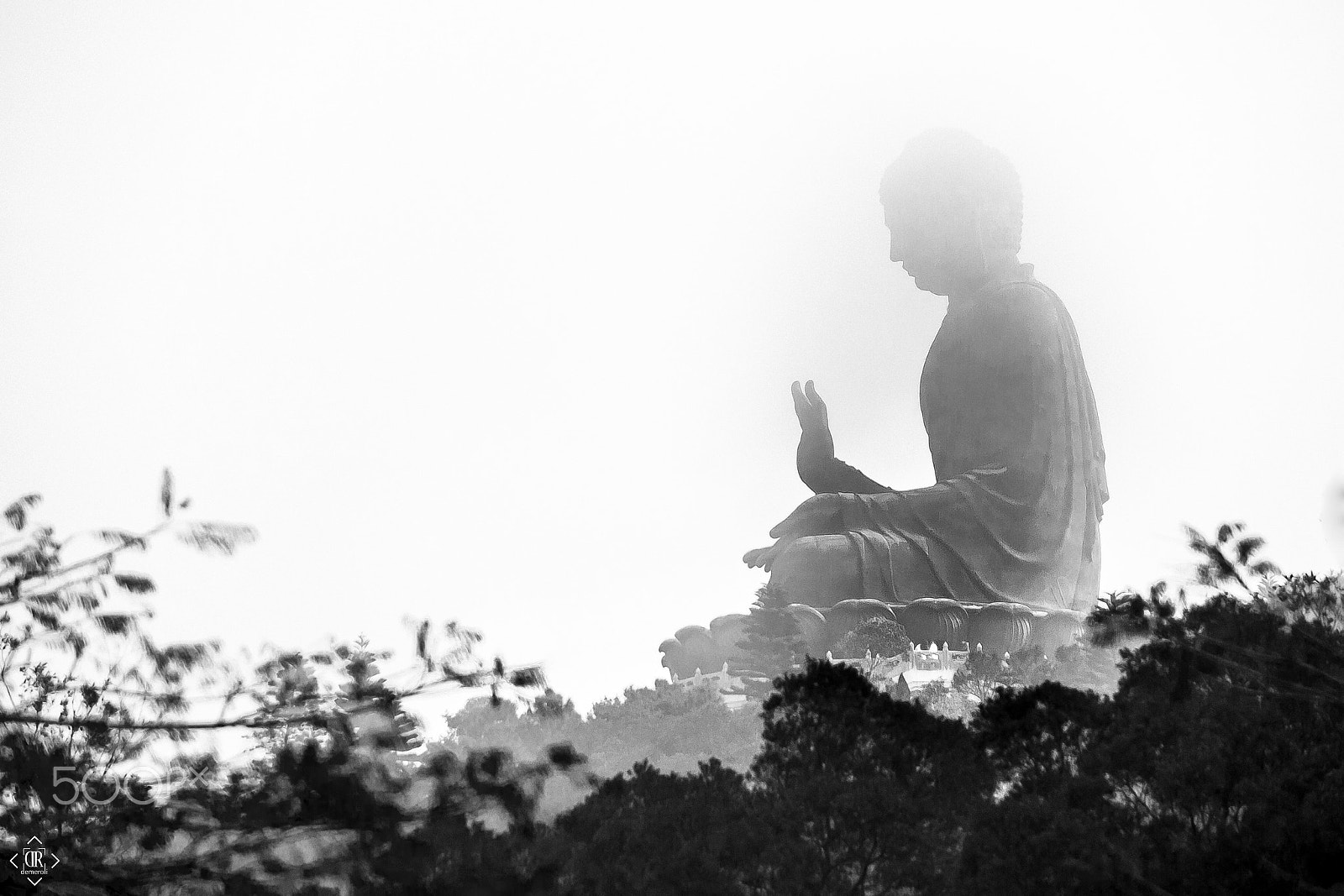 Sigma APO 50-150mm f/2.8 [II] EX DC HSM sample photo. Fading buddha photography