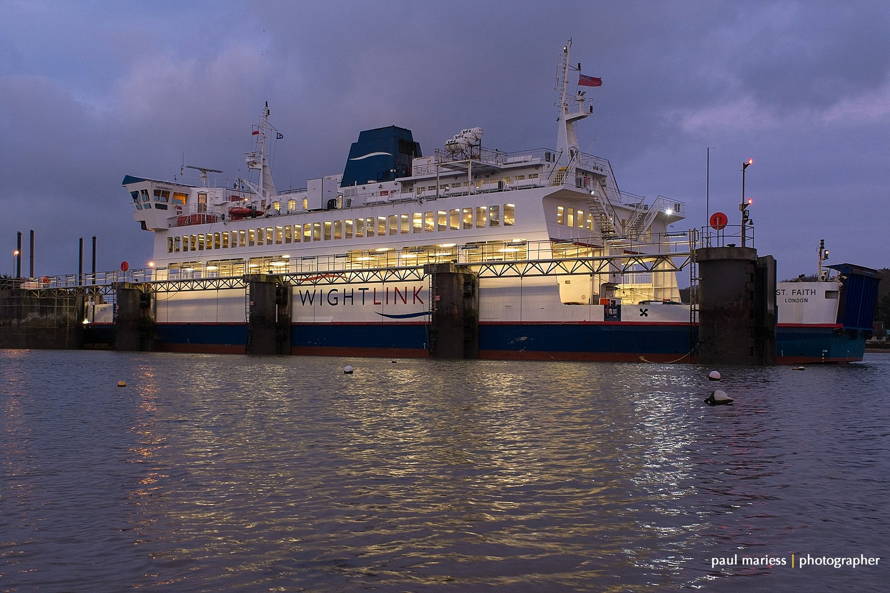 Fujifilm X-Pro1 + Fujifilm XF 16-55mm F2.8 R LM WR sample photo. Wight link photography