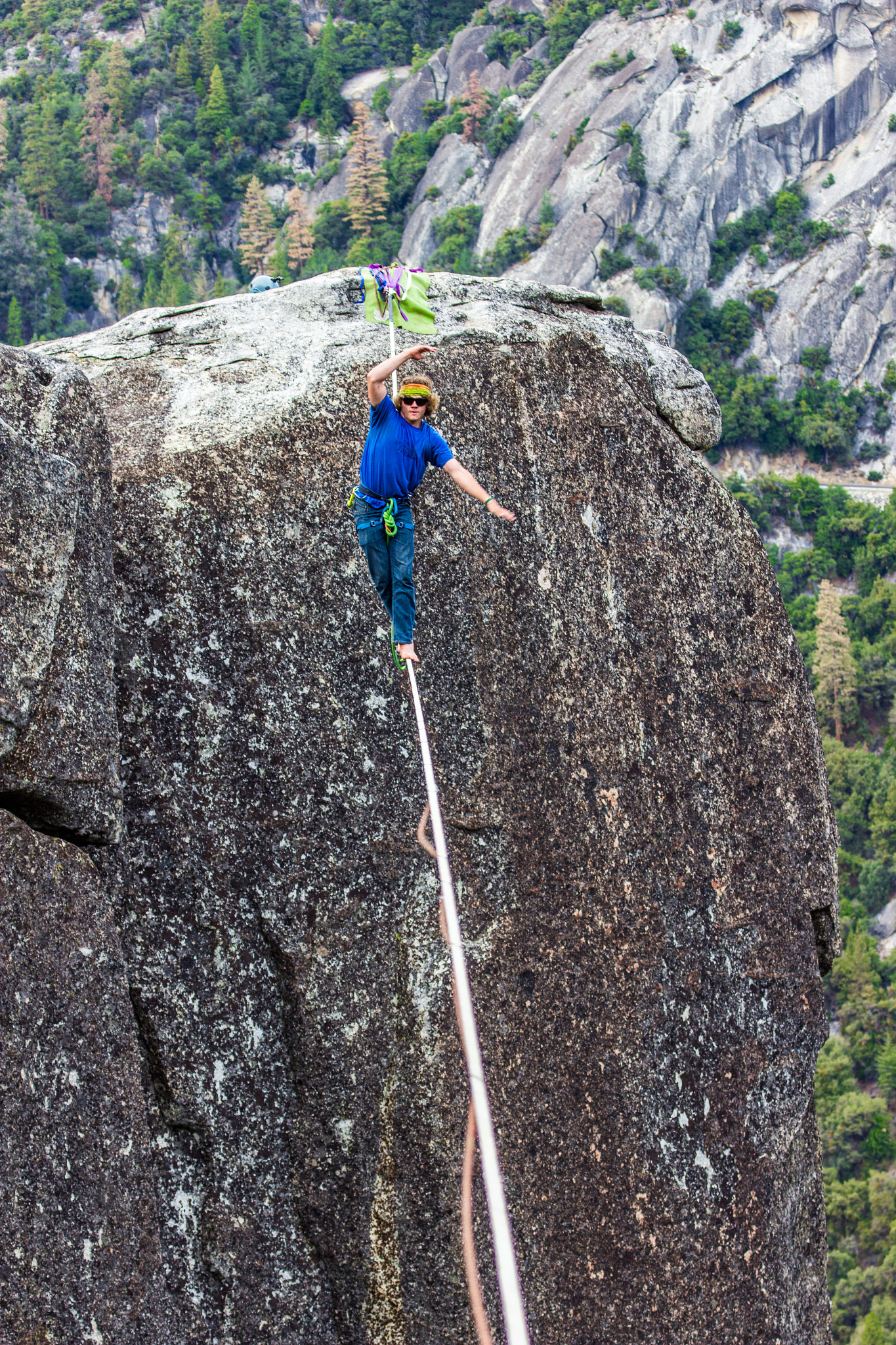 Canon EF 75-300mm F4.0-5.6 IS USM sample photo. Rostrum highline in yosemite, ca photography