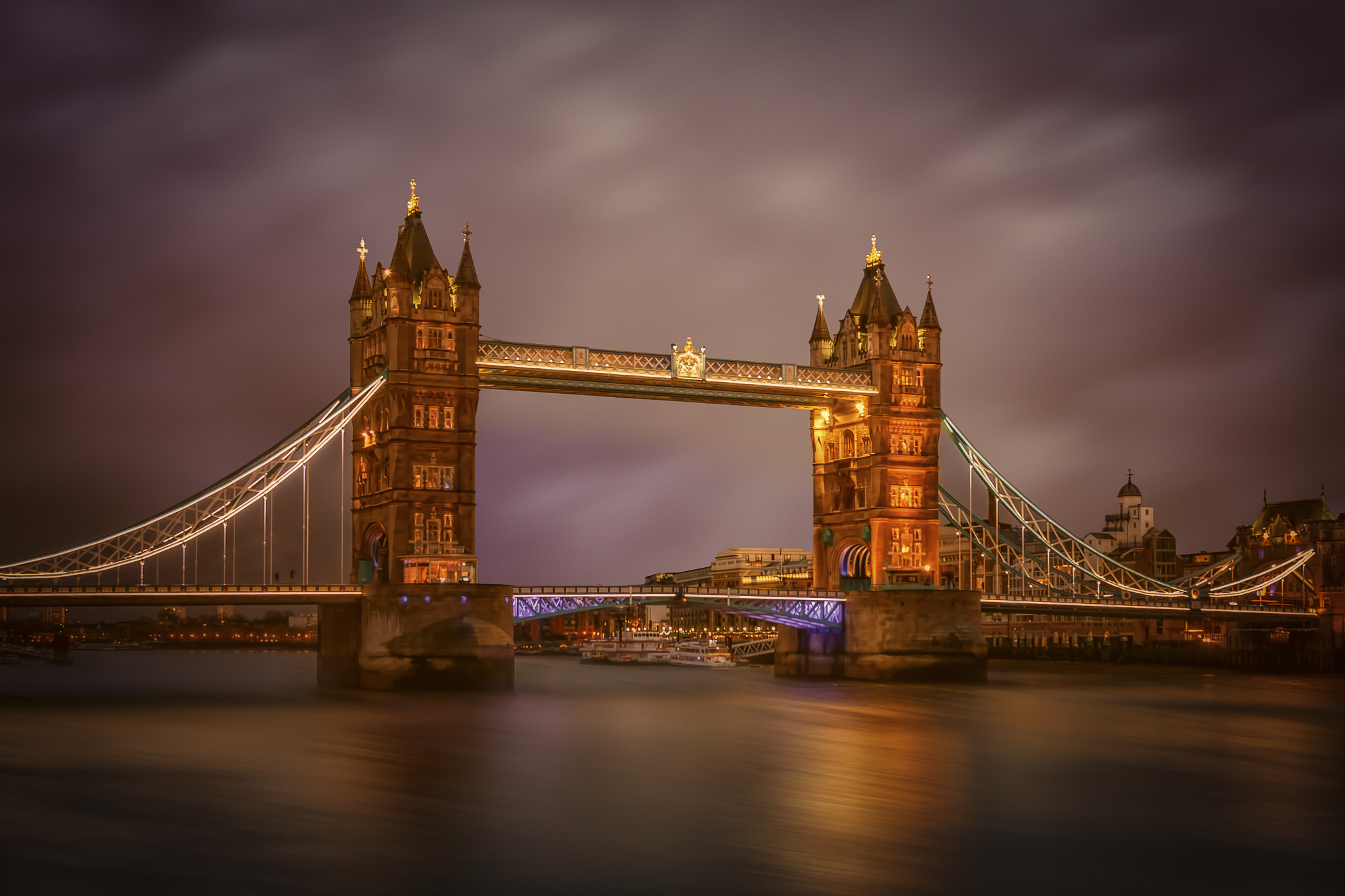 Sigma 17-70mm F2.8-4 DC Macro OS HSM sample photo. Tower bridge photography