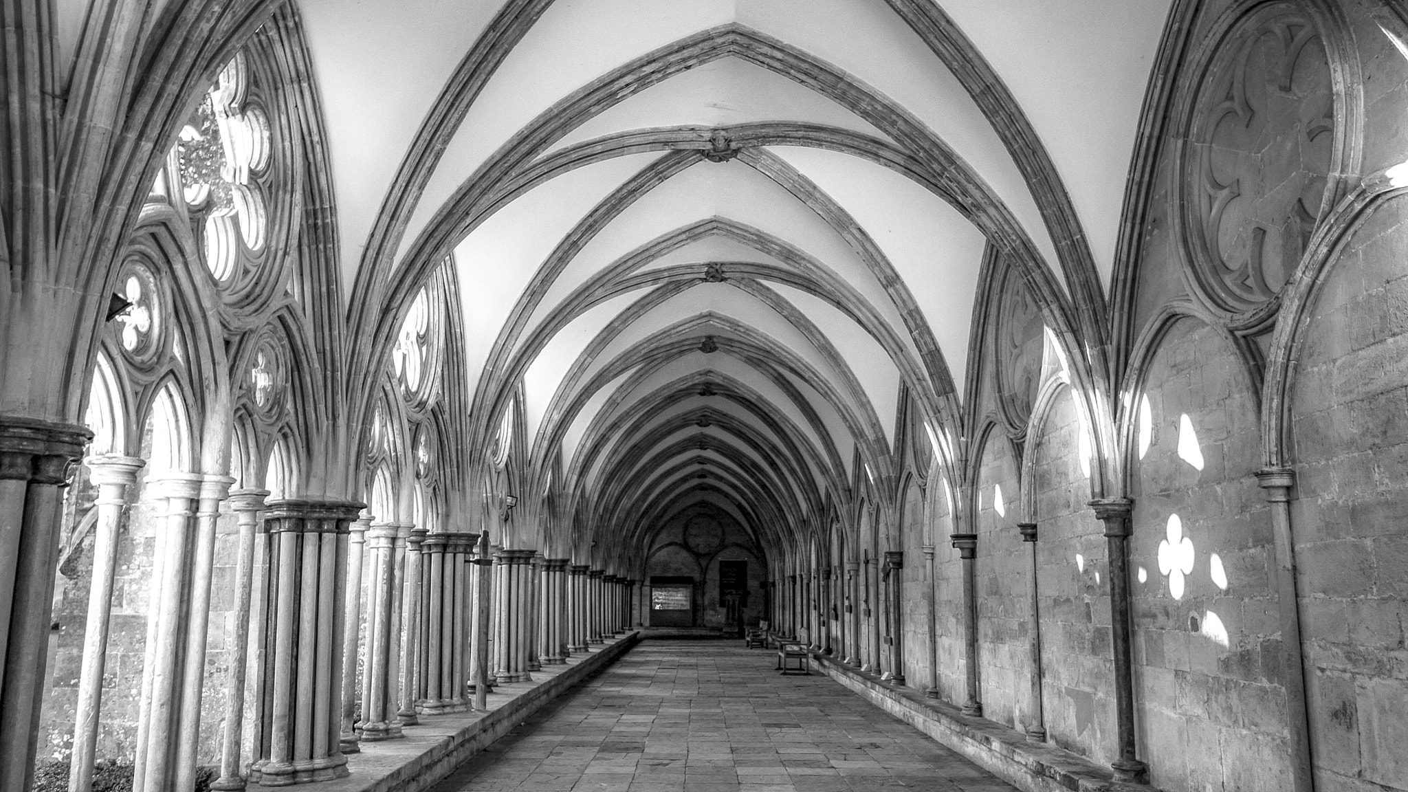 Canon EF-S 10-18mm F4.5–5.6 IS STM sample photo. Cloisters in black and white photography