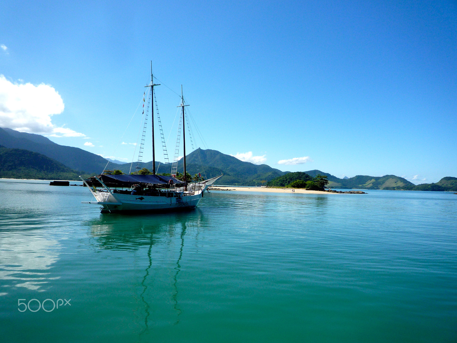 Panasonic DMC-FX36 sample photo. Small island in paraty bay photography