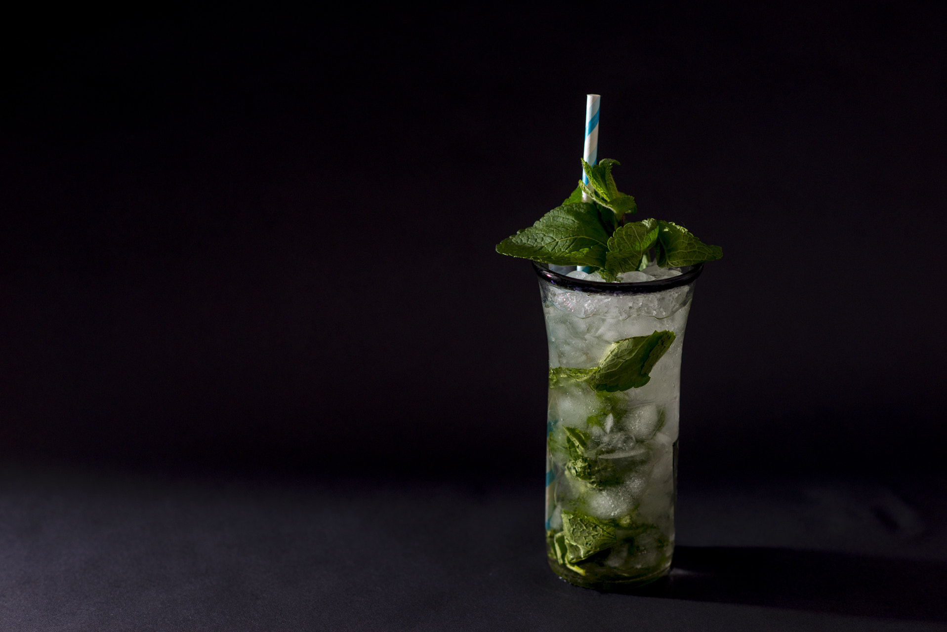 Nikon D600 + Nikon AF Nikkor 105mm F2D DC sample photo. Mojito photography