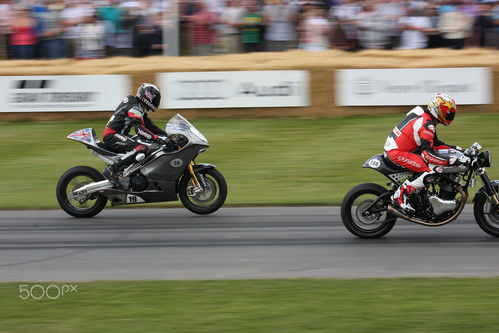 Canon EF 70-300mm F4-5.6L IS USM sample photo. Goodwood fos motorbikes photography