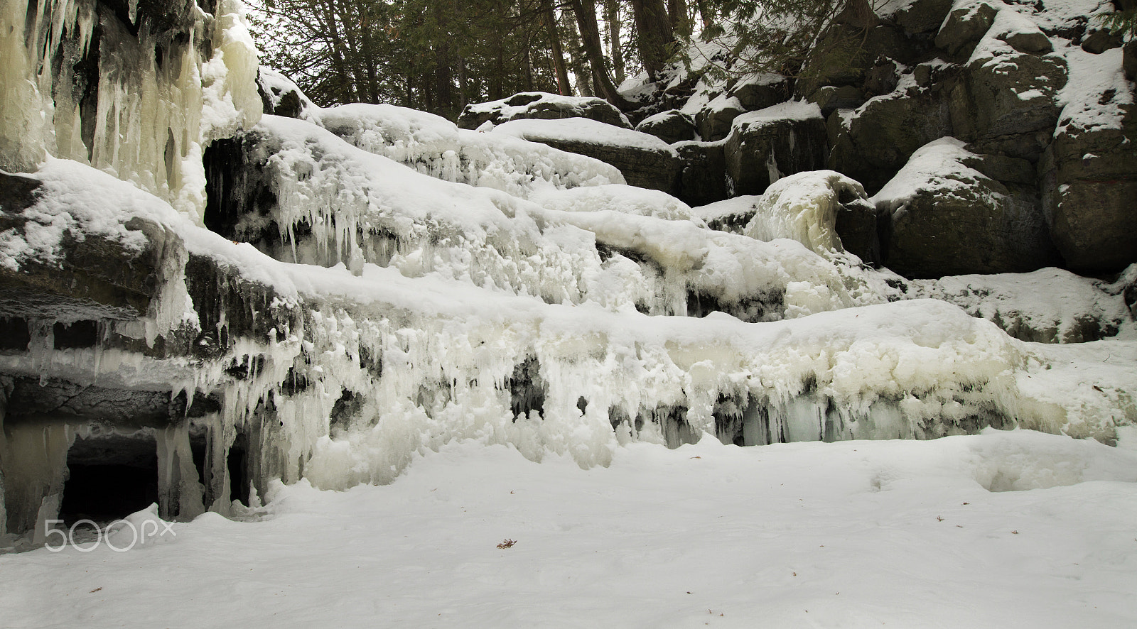 Sony SLT-A58 + 10-20mm F3.5 sample photo. Frozen solid photography