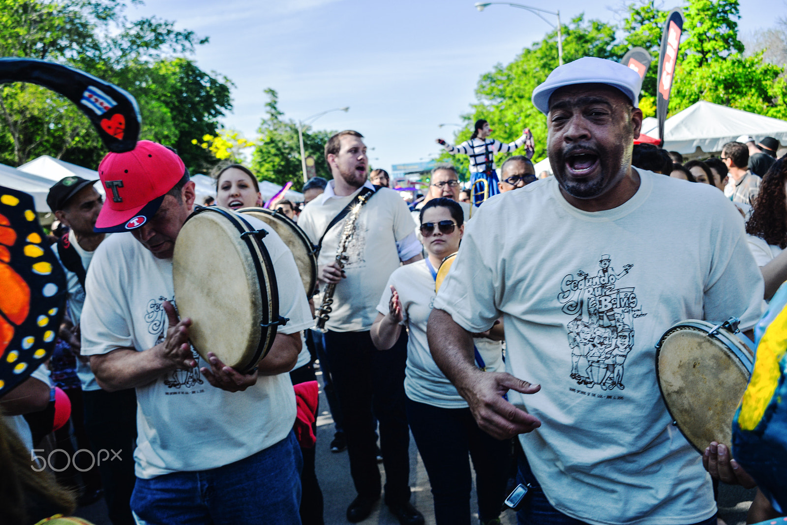 Nikon D600 + Sigma 28-105mm F3.8-5.6 UC-III Aspherical IF sample photo. Expression of puertorican people in chicago ii photography