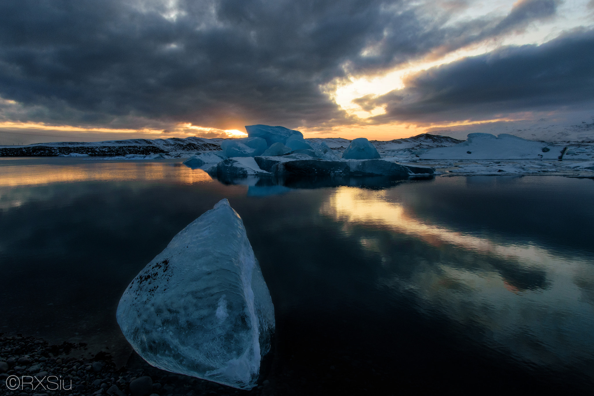 Sigma 17-70mm F2.8-4 DC Macro OS HSM sample photo. Jokulsarlon lagoon sunset photography