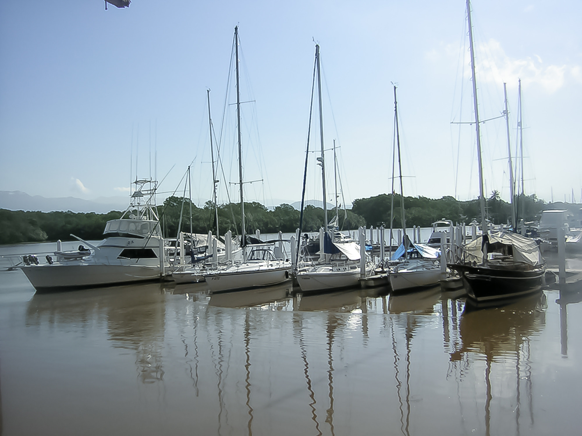 Nikon E2200 sample photo. Marina at puntarenas estuary photography