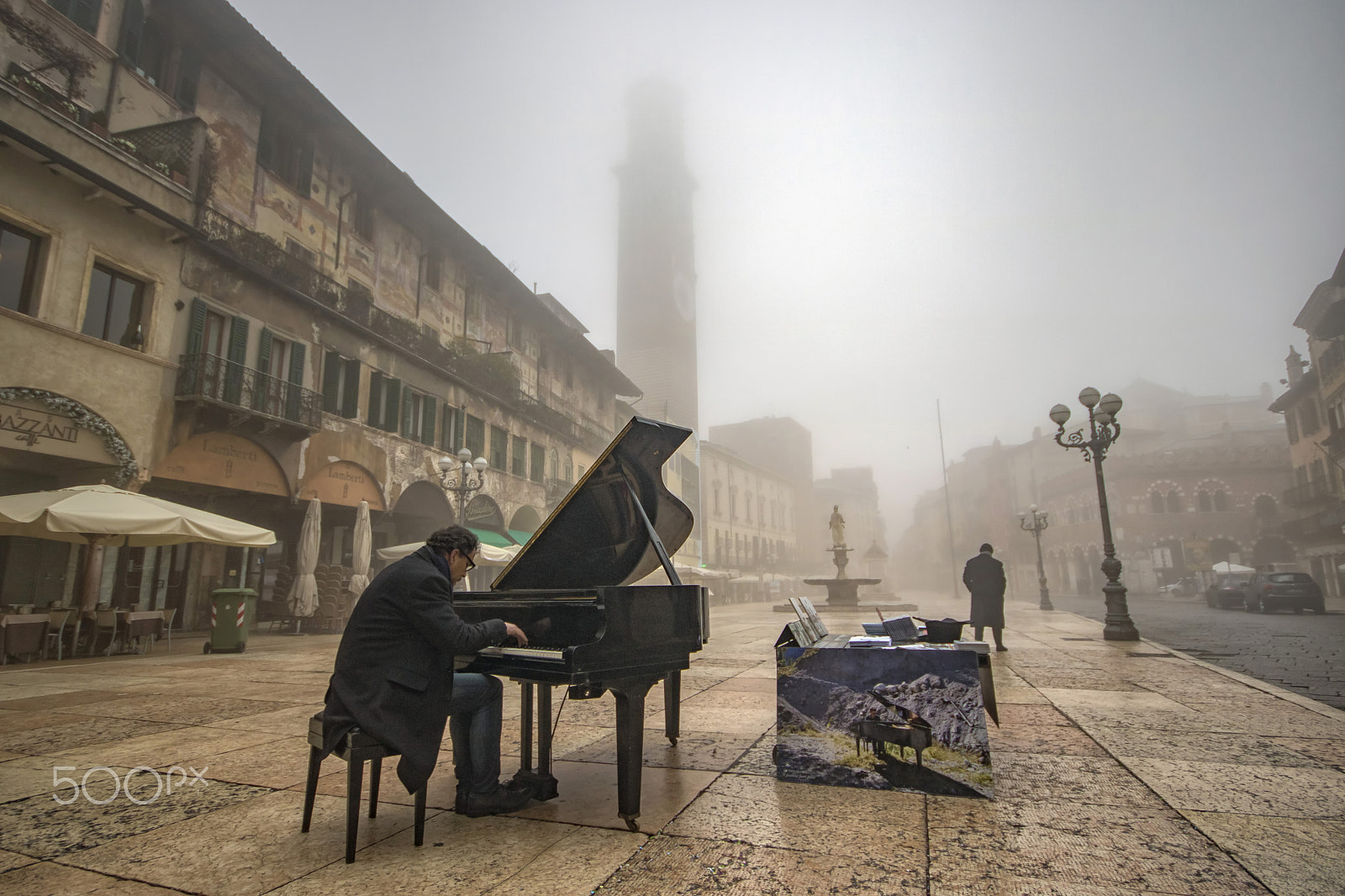 Canon EOS 760D (EOS Rebel T6s / EOS 8000D) + Sigma 10-20mm F4-5.6 EX DC HSM sample photo. The pianist in the fog photography