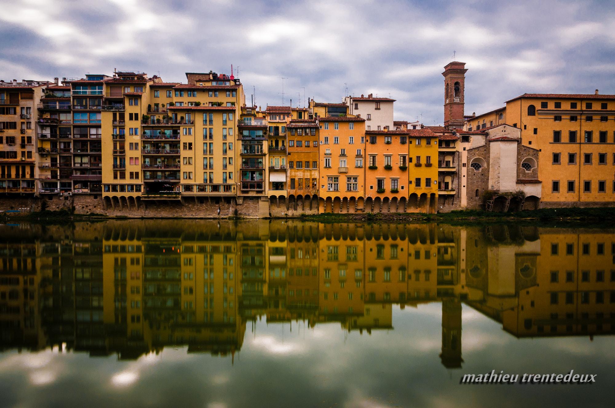 Sigma 17-70mm F2.8-4 DC Macro OS HSM | C sample photo. Florence - berges de l'arno photography