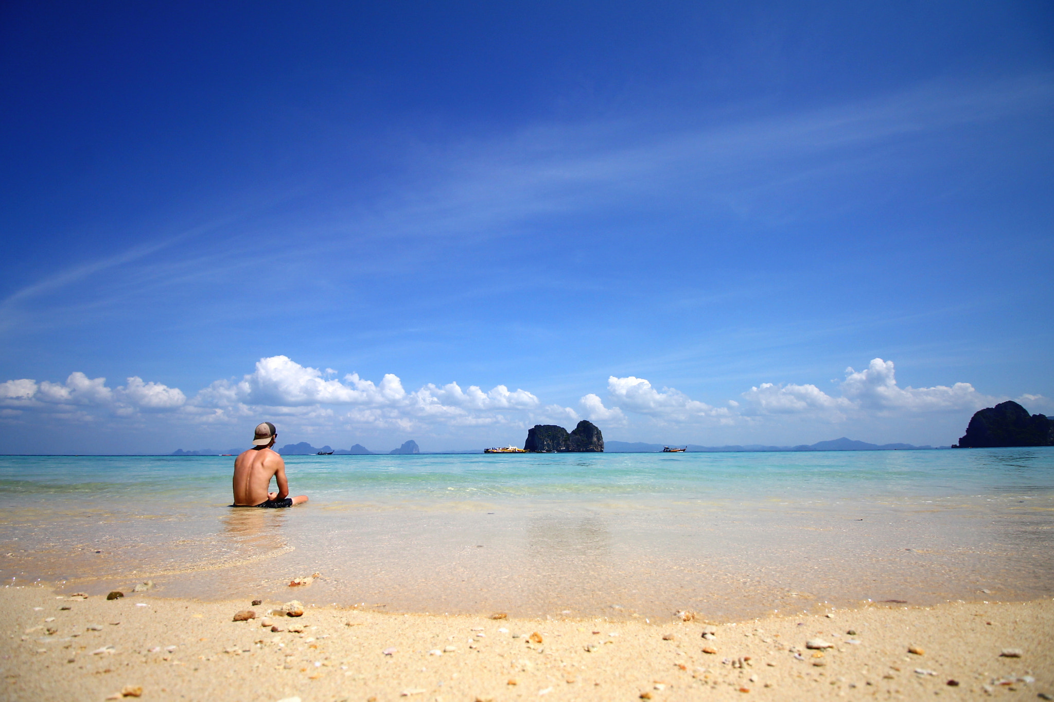 Canon EF-S 10-18mm F4.5–5.6 IS STM sample photo. Rather calm water near koh lanta, thailand photography