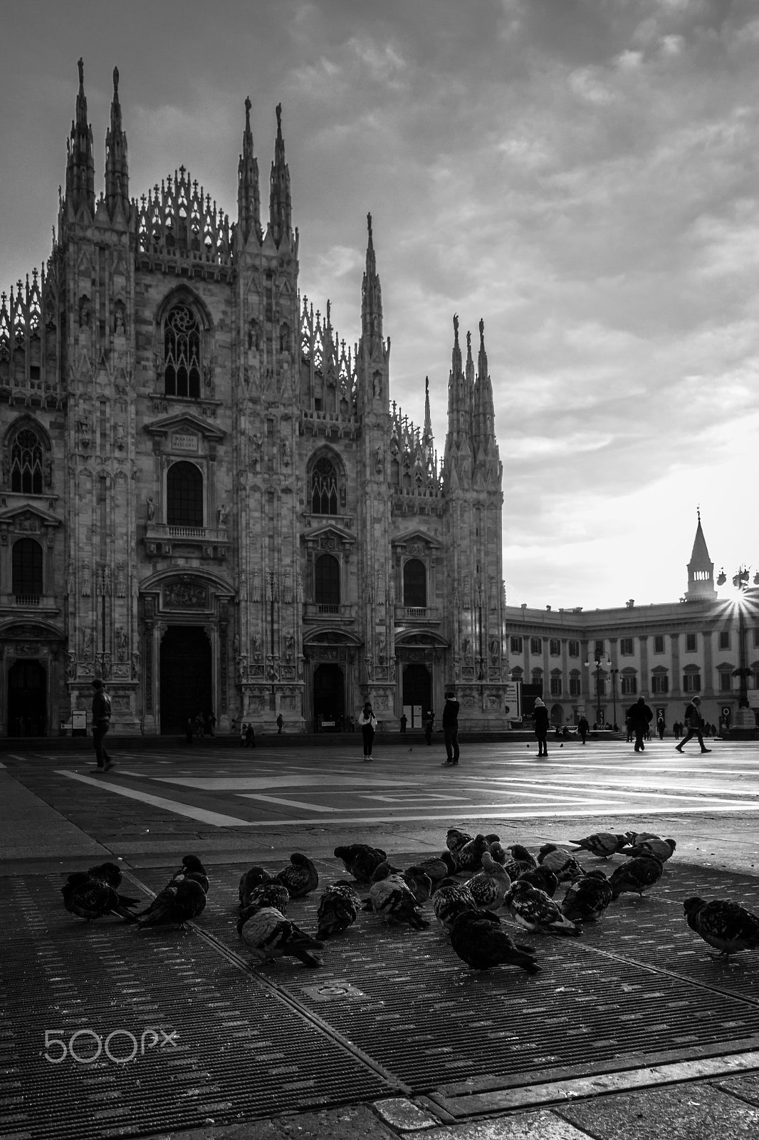 Samsung NX 18-200mm F3.5-6.3 ED OIS sample photo. Sunrise on cathedral photography