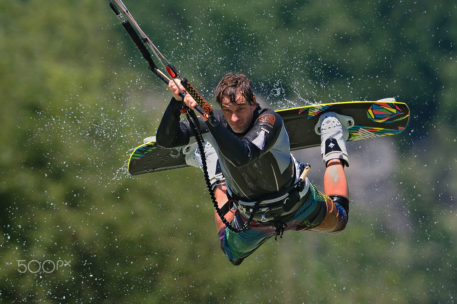 Nikon AF-S Nikkor 300mm F2.8G ED-IF VR sample photo. Kitesurfer photography