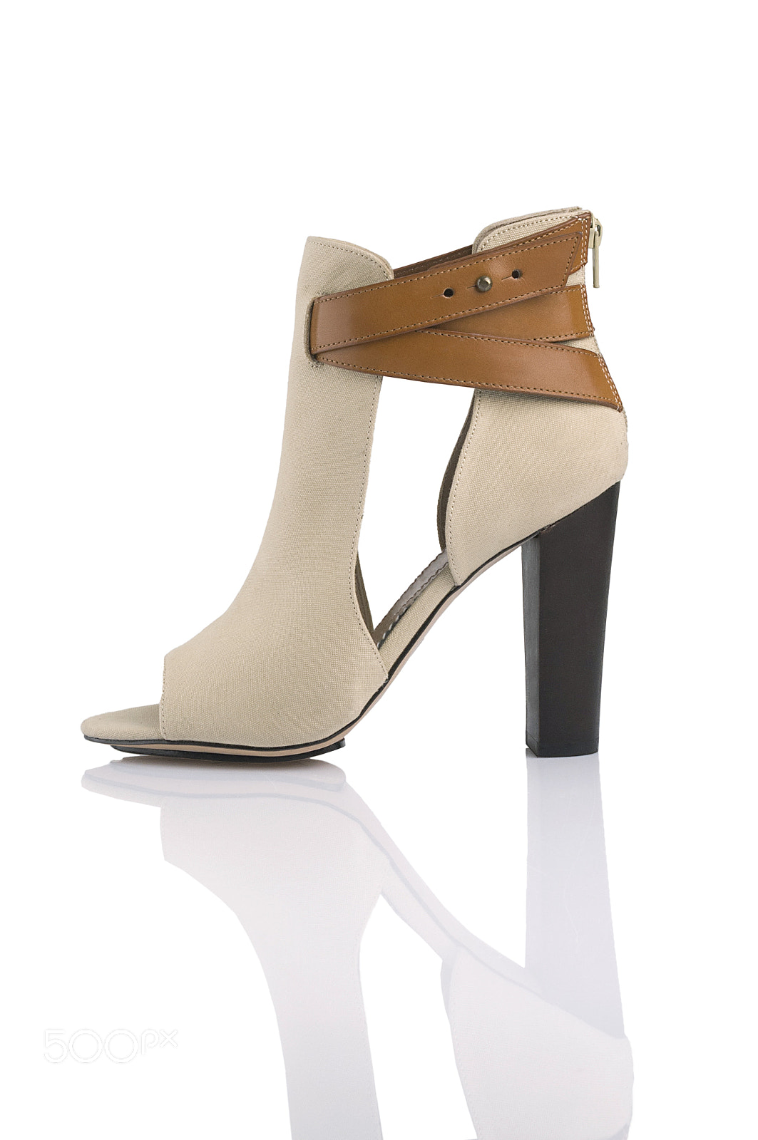 Nikon D300 + Sigma 50mm F2.8 EX DG Macro sample photo. Womens fashion shoes photography