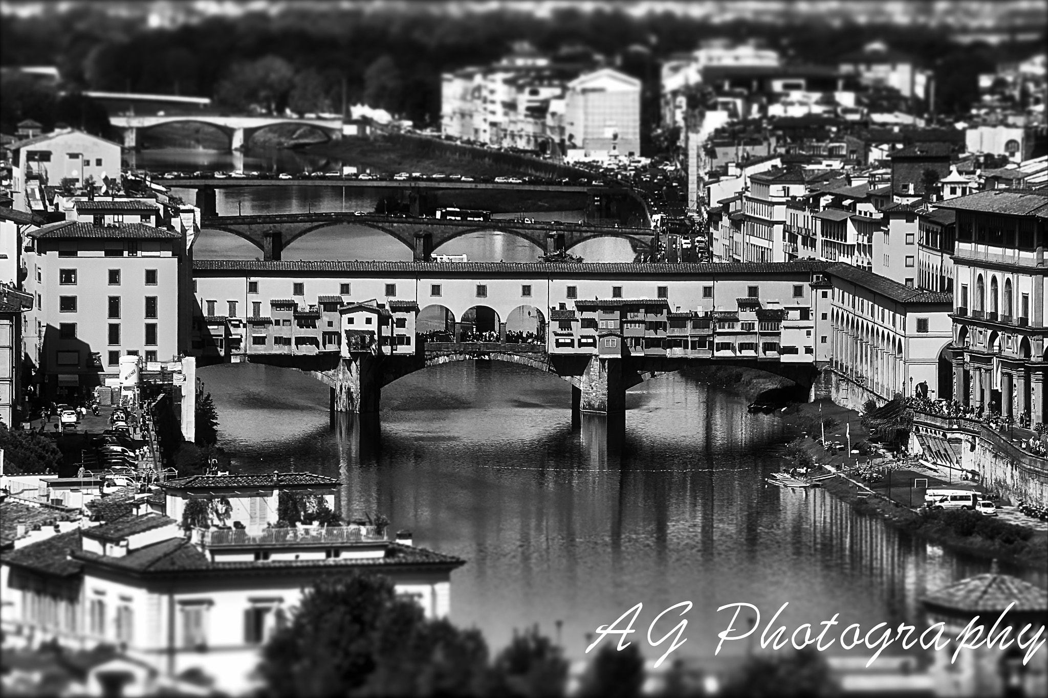 Canon EF-S 55-250mm F4-5.6 IS sample photo. Pont vecchio from afar photography