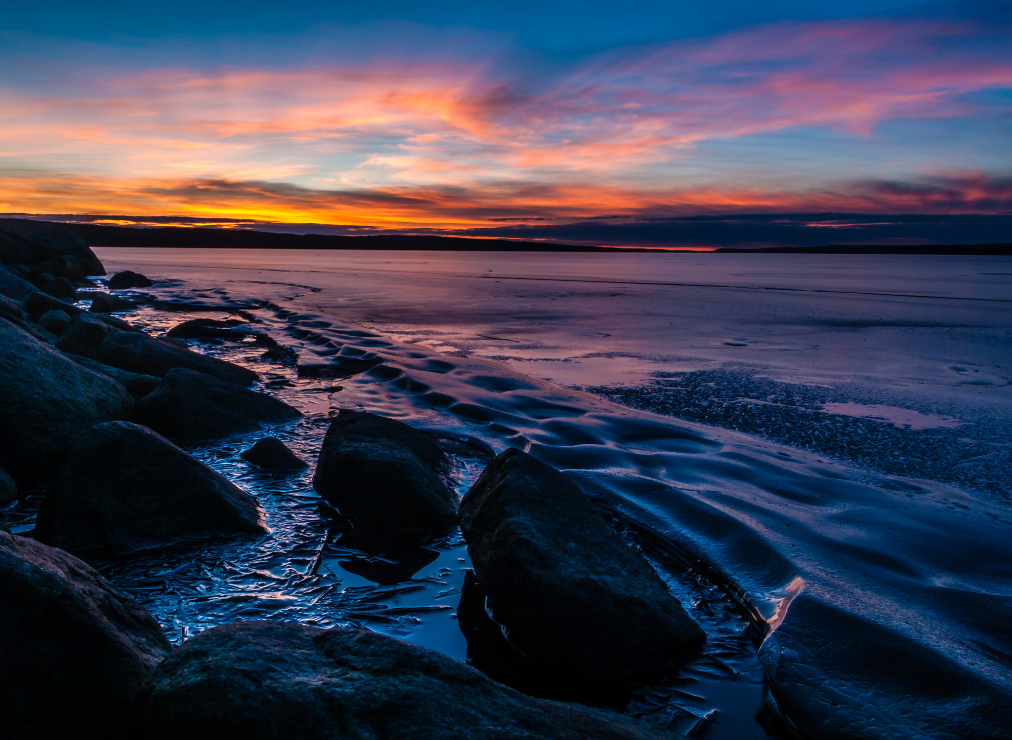 Samsung/Schneider D-XENON 18-55mm F3.5-5.6 II sample photo. Nothing like the break of dawn. photography