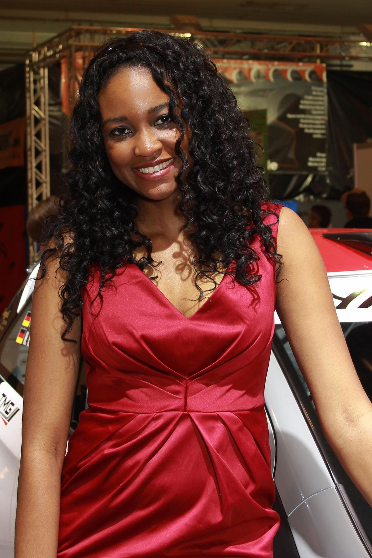 Canon EF-S 18-55mm F3.5-5.6 sample photo. Messegirls auf der motorshow essen 2012 photography