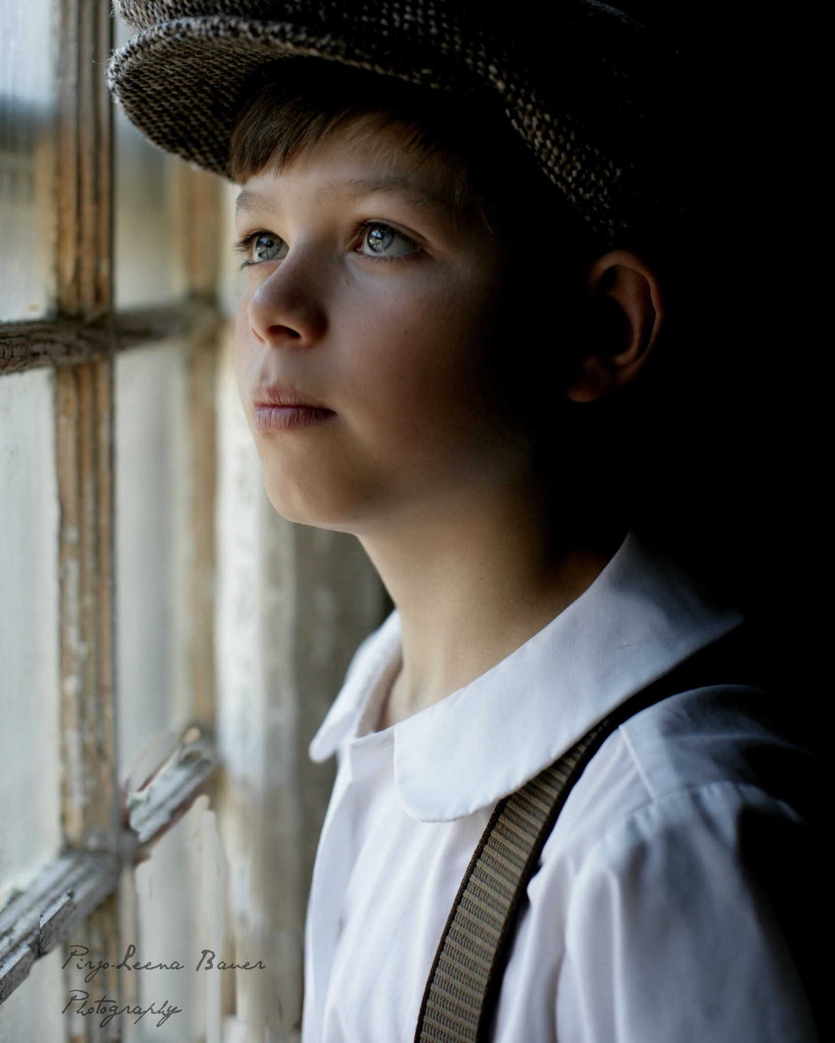 Canon EOS-1Ds Mark II + Canon EF 50mm F1.2L USM sample photo. Vintage boy photography