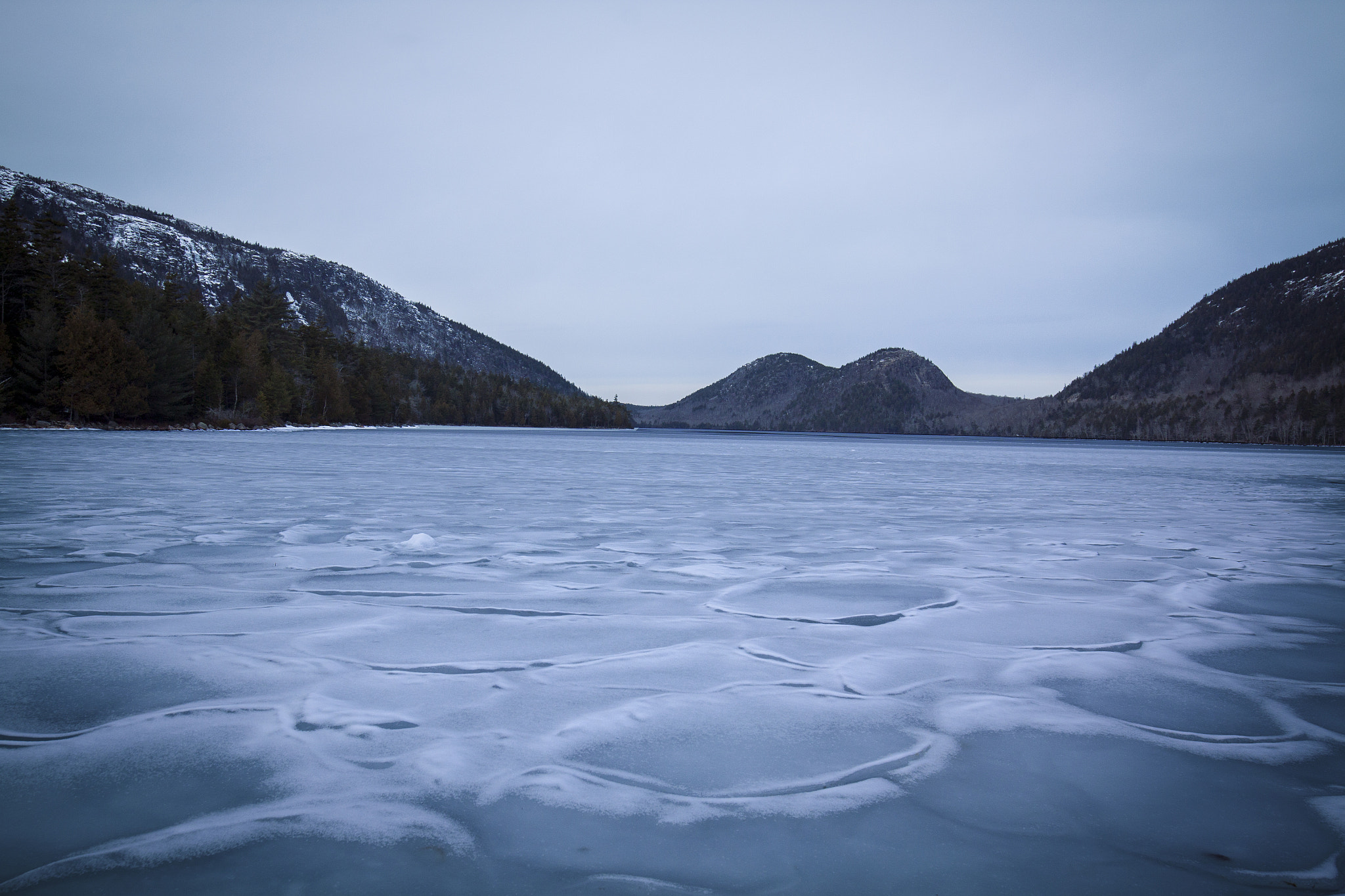 Canon EOS 500D (EOS Rebel T1i / EOS Kiss X3) + Canon EF 16-35mm F4L IS USM sample photo. Jordan pond photography