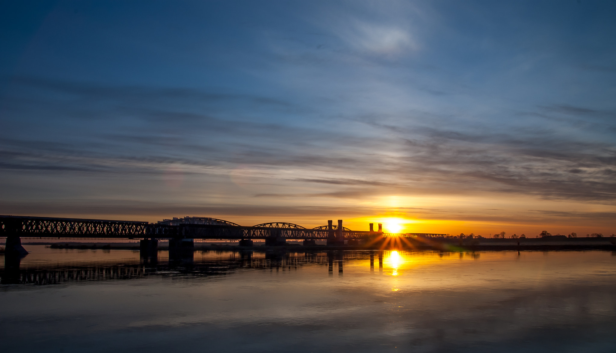 Sony Alpha DSLR-A200 sample photo. Sunrise over the bridge photography