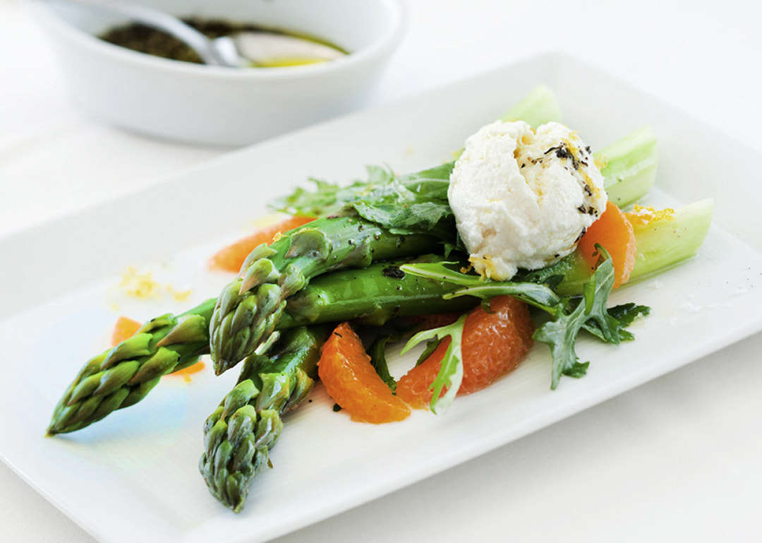 Canon TS-E 90mm F2.8 Tilt-Shift sample photo. Asparagus by josie santa monica california photography