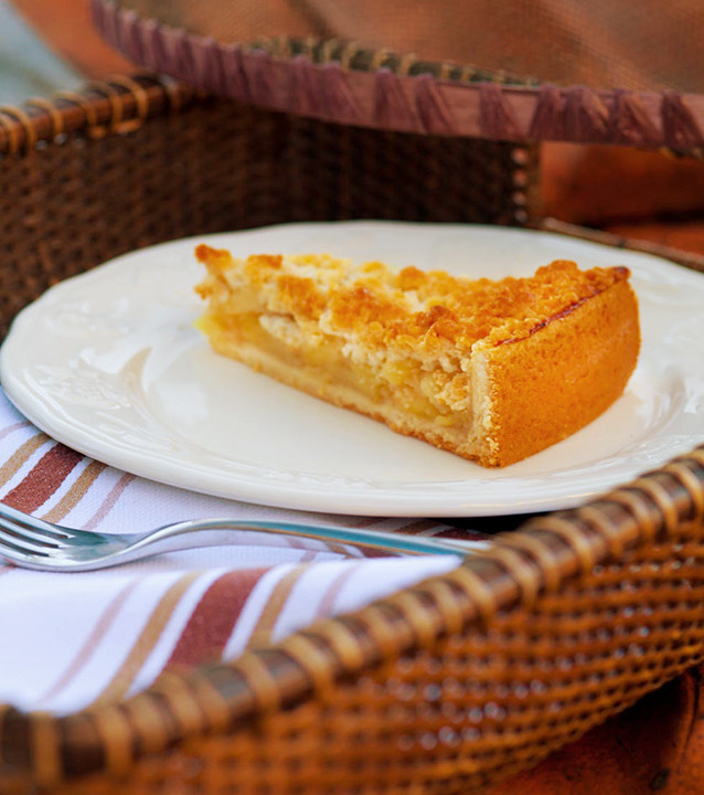 ZEISS Makro-Planar T* 100mm F2 sample photo. Crumb cake • nice • france photography