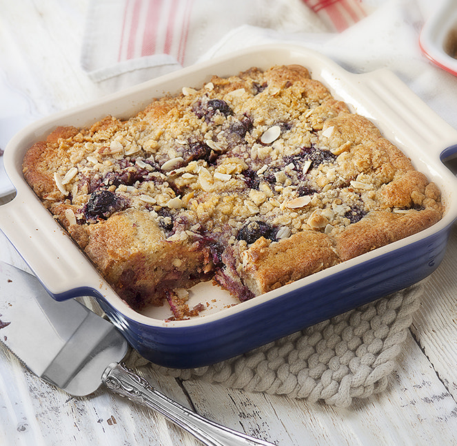 ZEISS Makro-Planar T* 100mm F2 sample photo. Cherry almond crumble photography