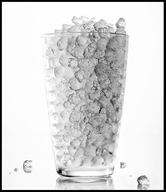 ZEISS Makro-Planar T* 100mm F2 sample photo. Ice in glass photography