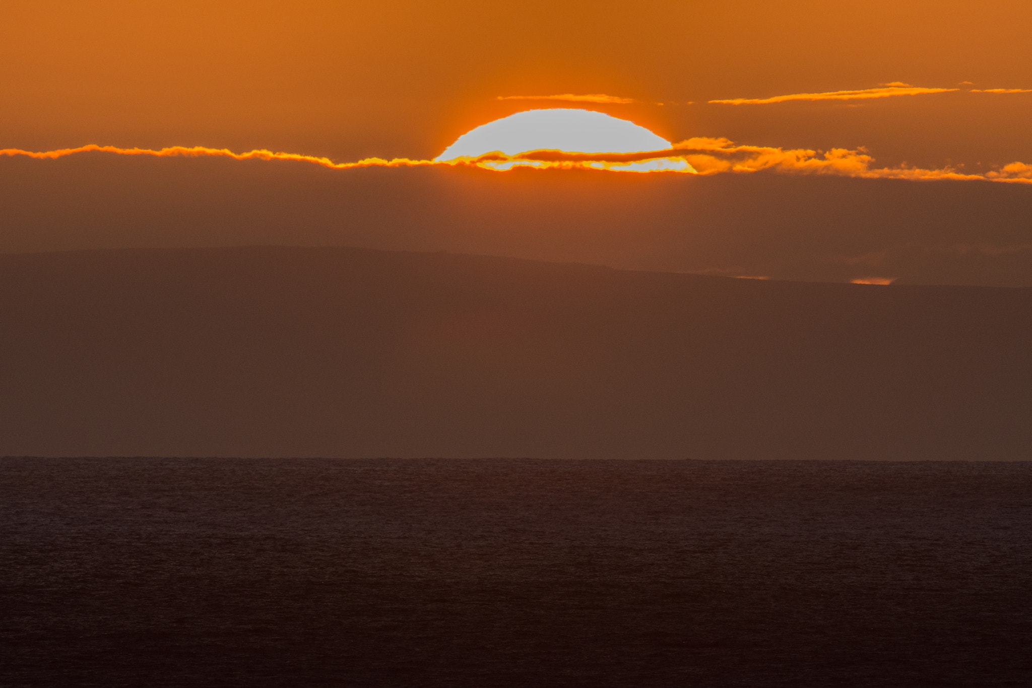 Nikon D7200 + Sigma 24-60mm F2.8 EX DG sample photo. Sunrise over molokai from oahu photography