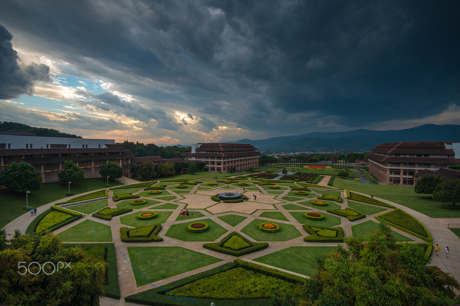 Sigma 10-20mm F4-5.6 EX DC HSM sample photo. Mae fah luang university photography