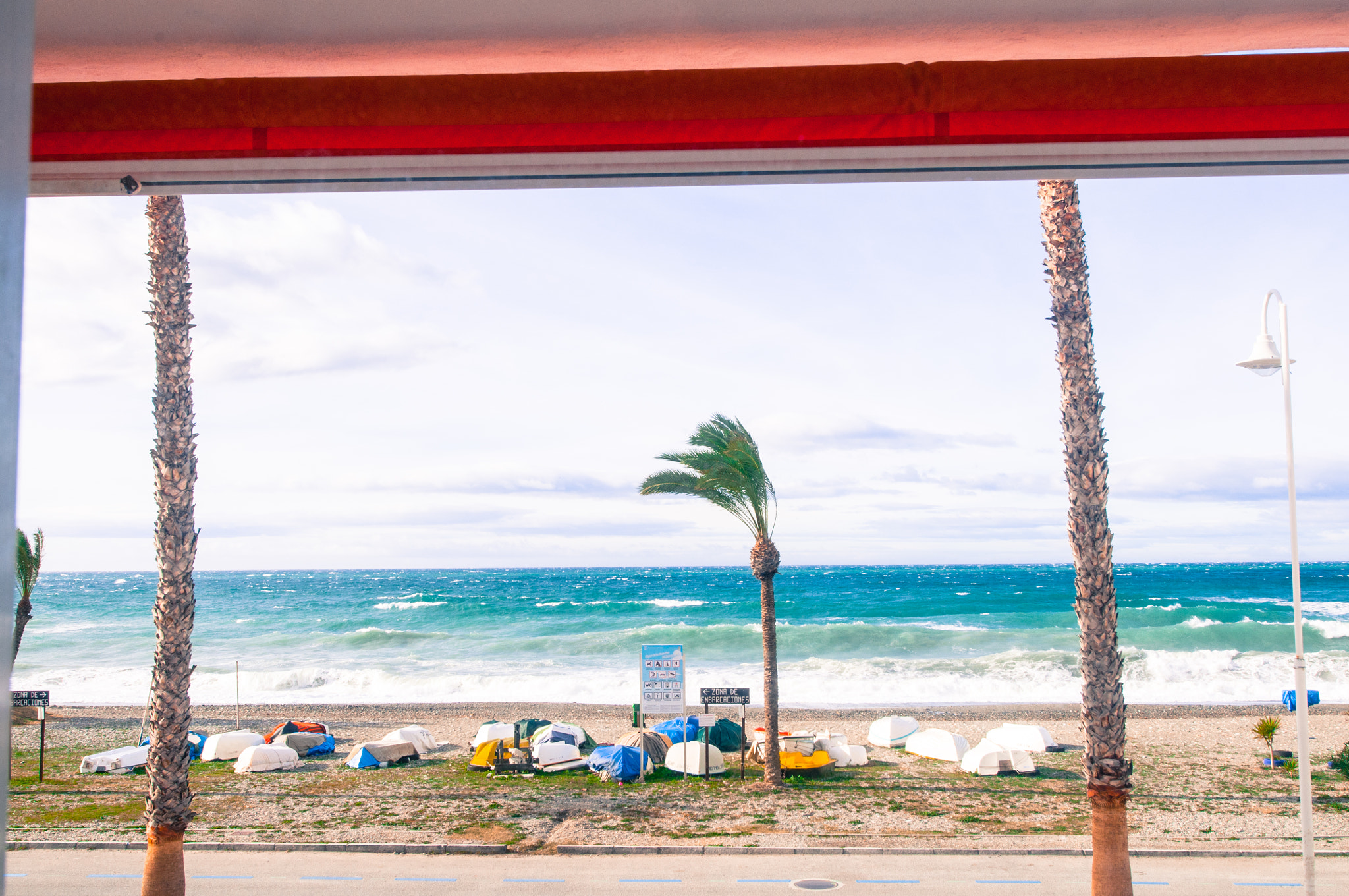 Nikon AF-S Nikkor 14-24mm F2.8G ED sample photo. A windy beach photography