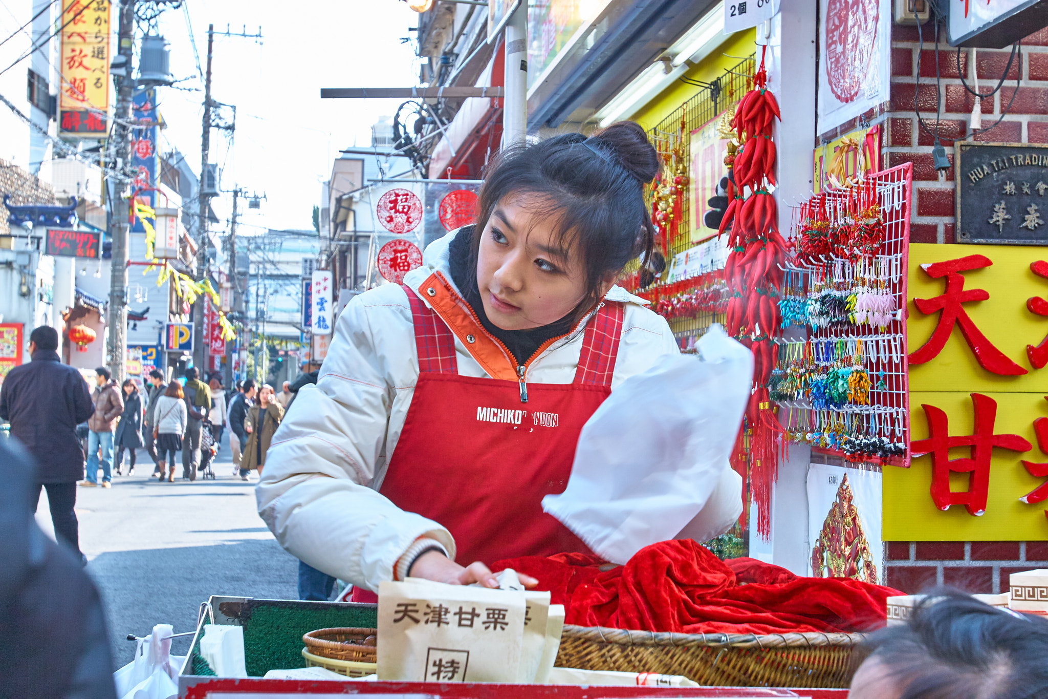 Canon EOS 30D + Canon EF 16-35mm F2.8L USM sample photo. China town photography