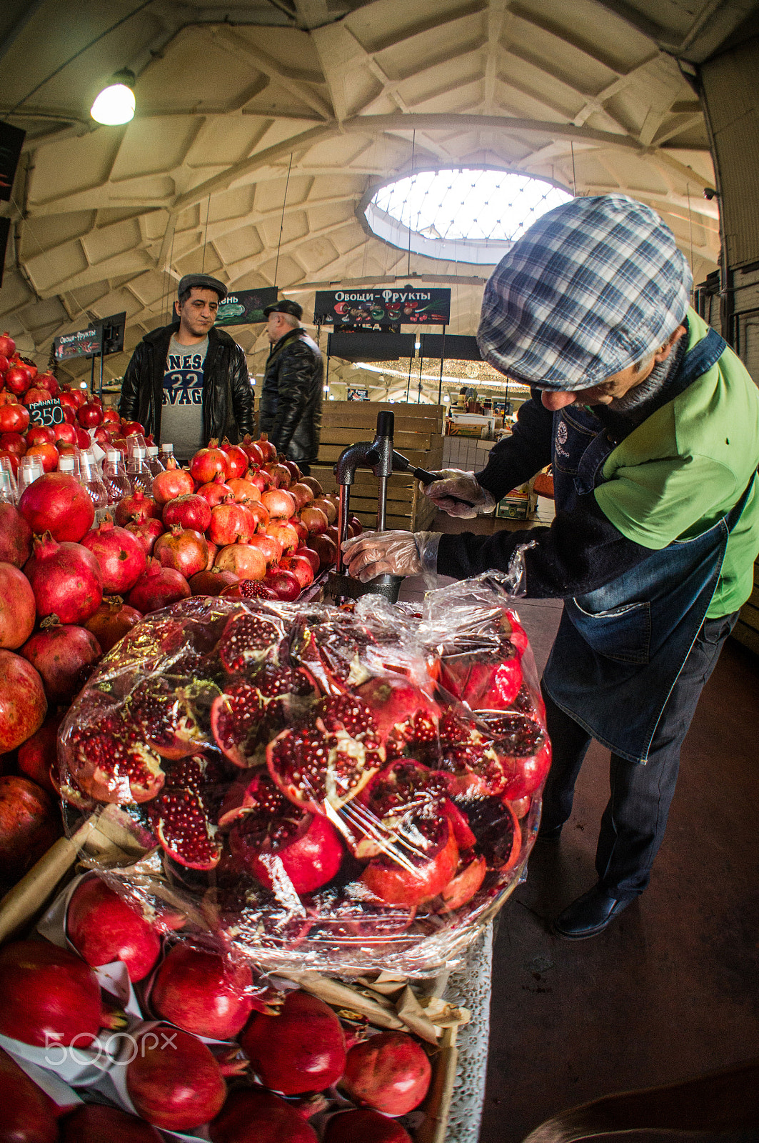 Sony Alpha NEX-C3 + Sony E 16mm F2.8 sample photo. Pomegranates photography