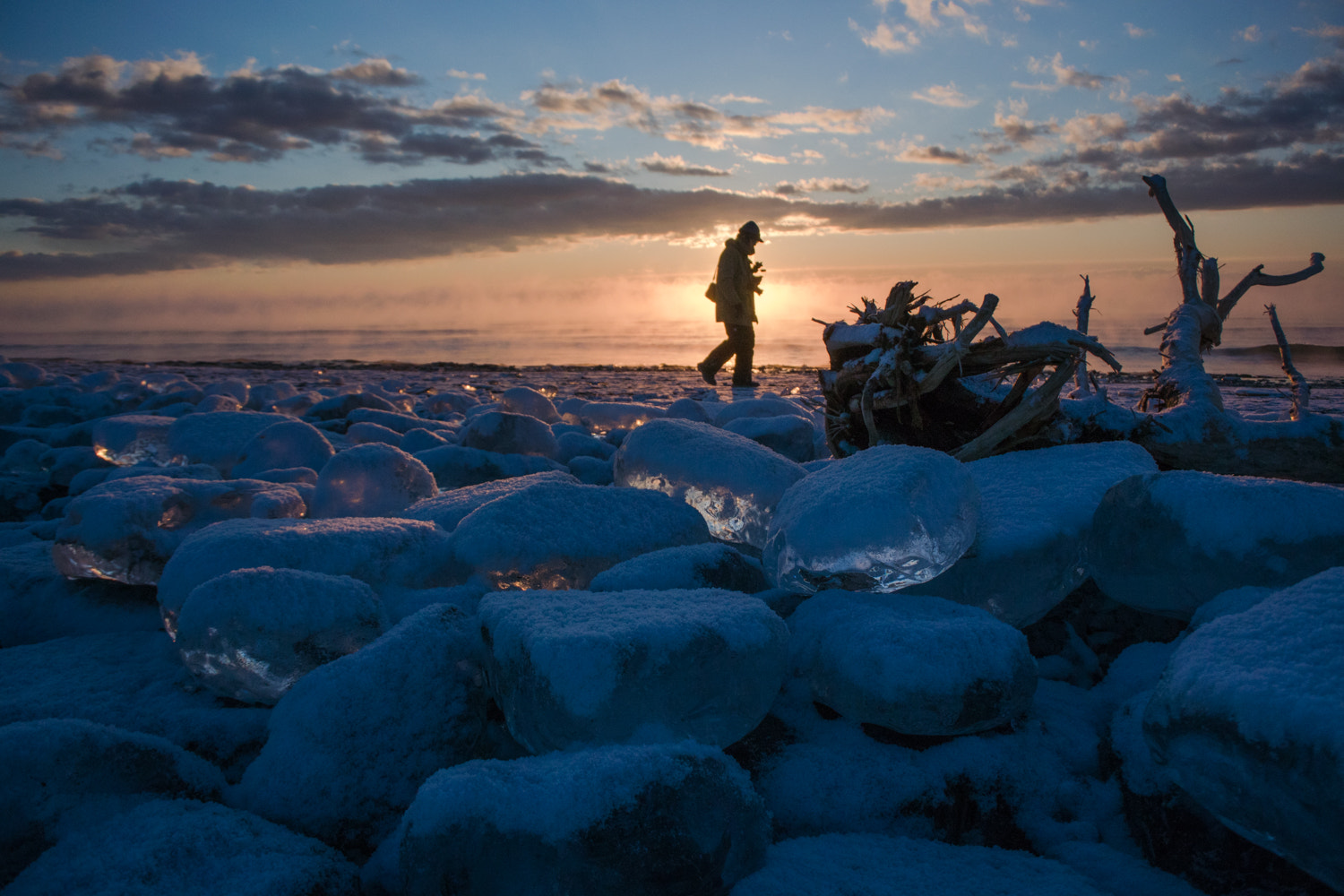Nikon 1 V3 sample photo. Icy morning photography