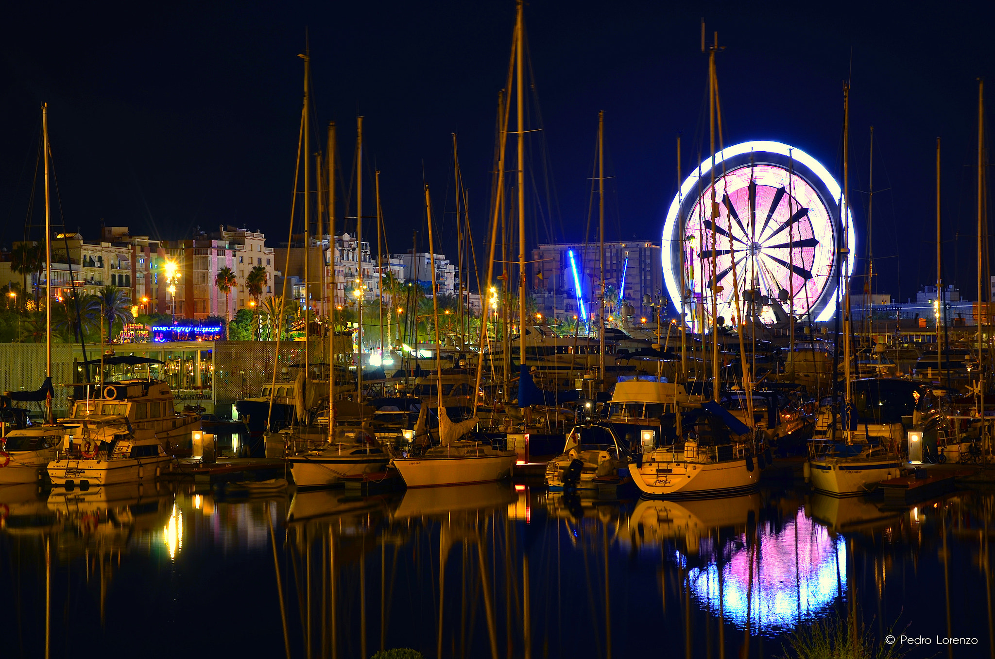 AF Zoom-Nikkor 35-105mm f/3.5-4.5 sample photo. Puerto y noria photography