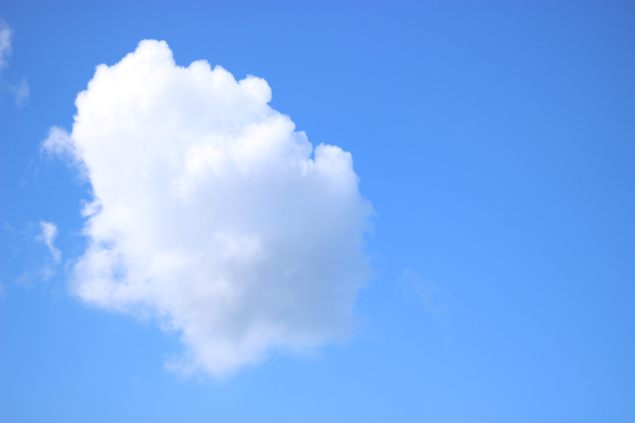 Canon EOS 100D (EOS Rebel SL1 / EOS Kiss X7) sample photo. Cotton candy cloud photography
